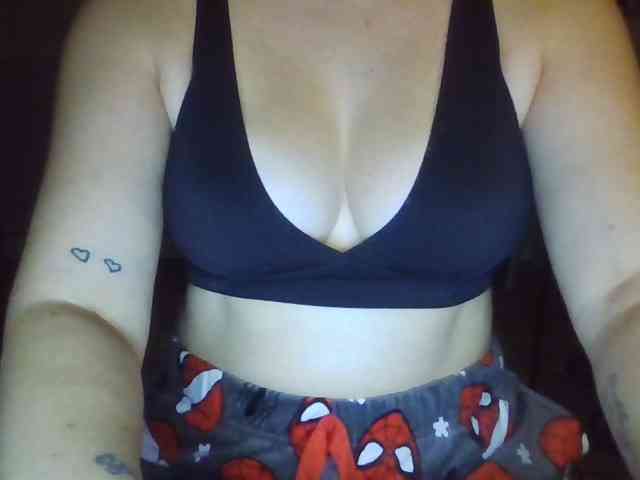 naughtybaby71921 webcam