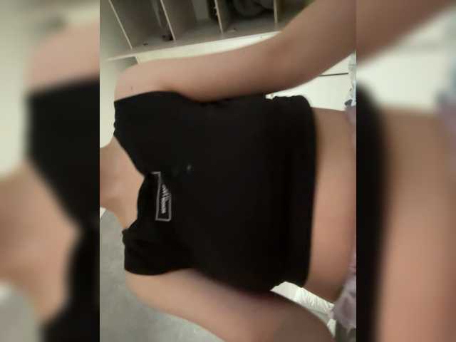 ZzzMonika's BongaCams show and profile