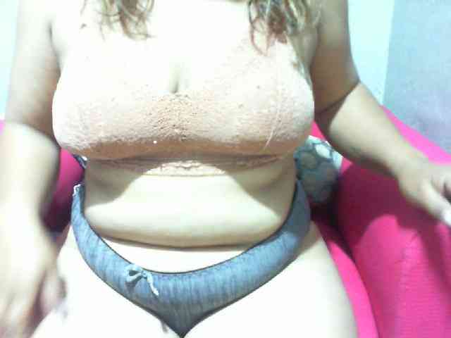 Pippaa Live Webcam on BongaCams