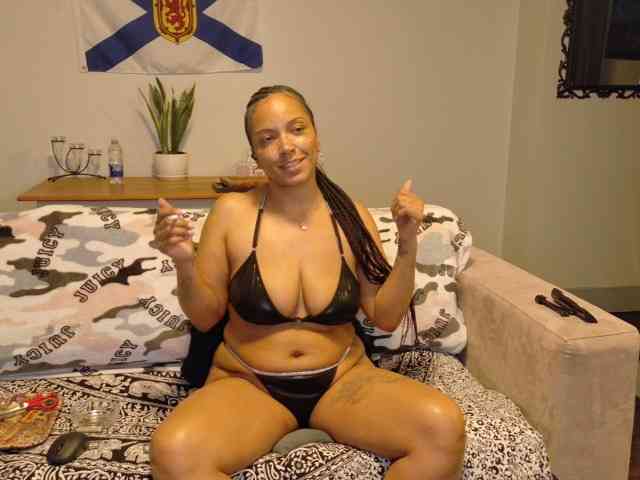 TemptationNHeat webcam