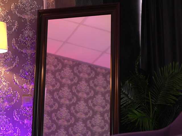  RavenBelrose chat room