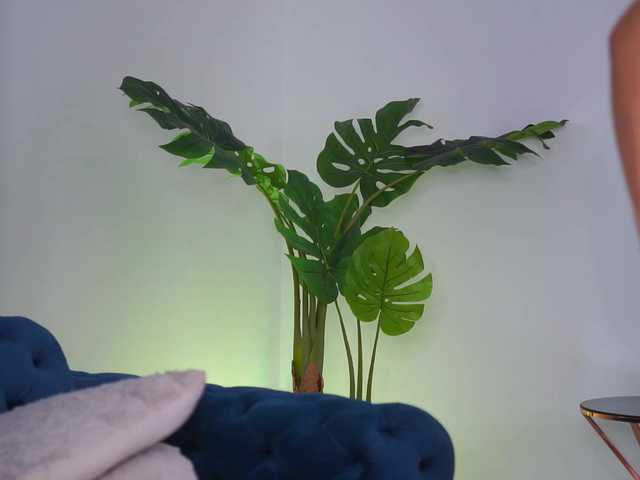 KarinaKokhana's BongaCams show and profile