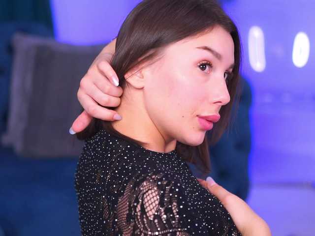 KarinaKokhana's BongaCams show and profile