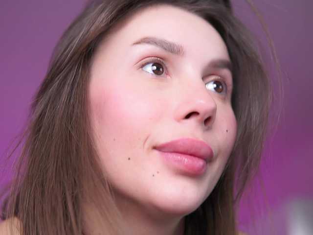 KarinaKokhana's BongaCams show and profile