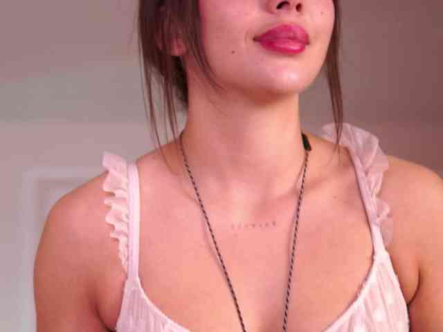 KarinaKokhana webcam