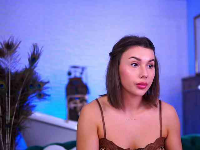 KarinaKokhana Live Webcam on BongaCams