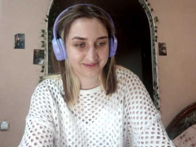  SeptemberRoutzen chat room