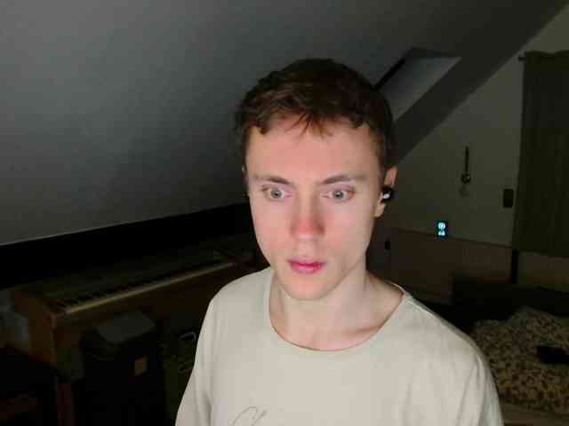 tomtimon11a tomtimon11a