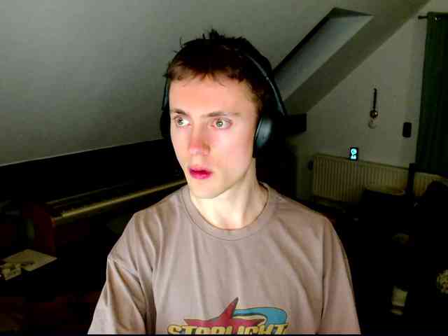 tomtimon11a tomtimon11a