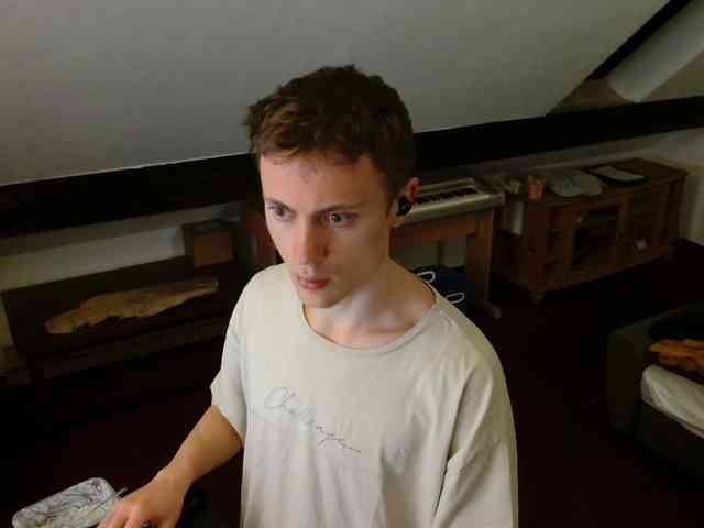 tomtimon11a tomtimon11a