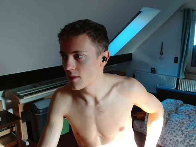 tomtimon11a tomtimon11a