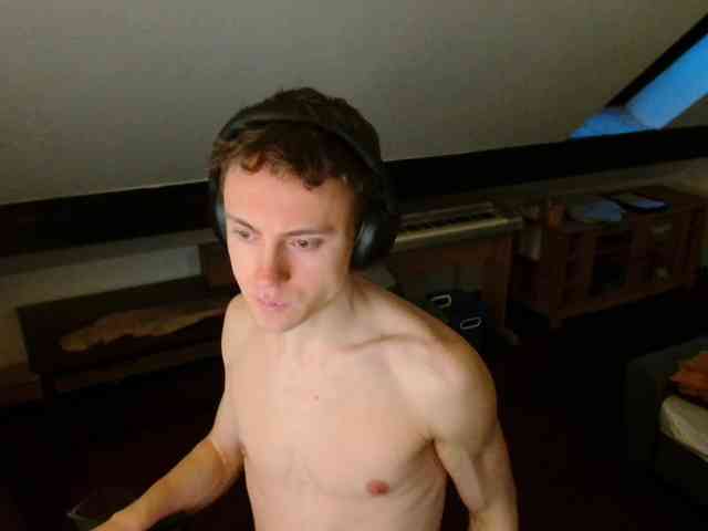 tomtimon11a tomtimon11a