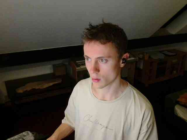 tomtimon11a tomtimon11a