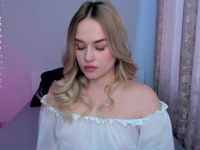 Ellensoftt's BongaCams show and profile