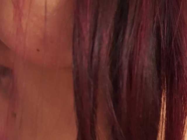 Sex chat gratuit in direct cu NaomyBlackBarbie pe BongaCams