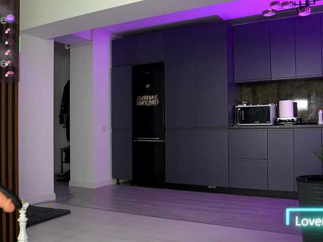 NaomyBlackBarbie's BongaCams show and profile