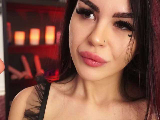 Sex chat gratuit in direct cu NaomyBlackBarbie pe BongaCams