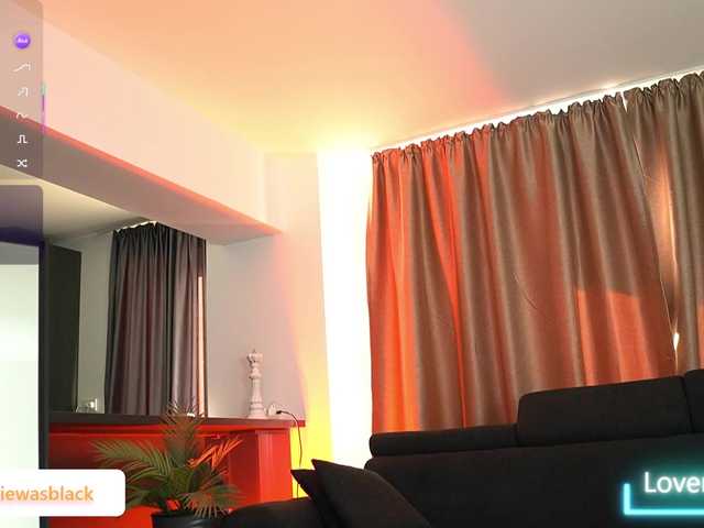 NaomyBlackBarbie's BongaCams show and profile