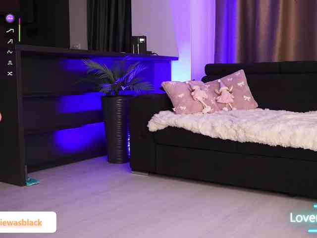 NaomyBlackBarbie NaomyBlackBarbie