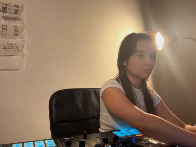  JimmieYates chat room