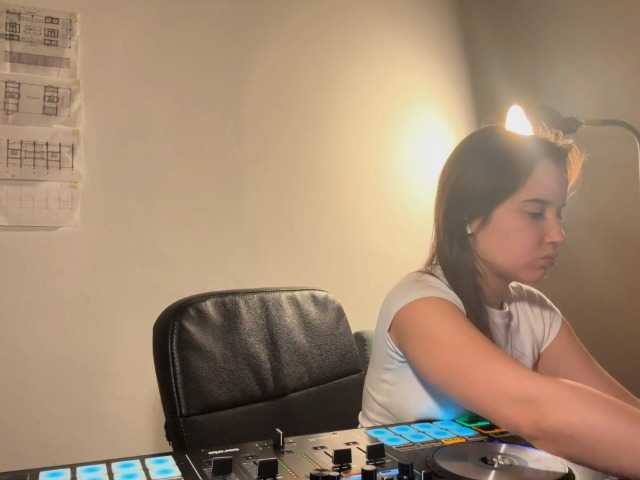  JimmieYates chat room