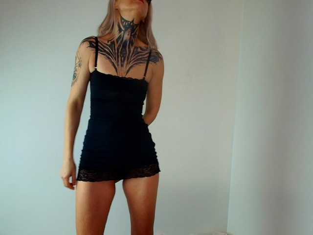 TattooTemptress's BongaCams show and profile