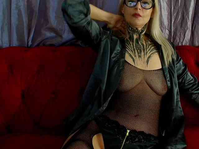 TattooTemptress Live Webcam on BongaCams