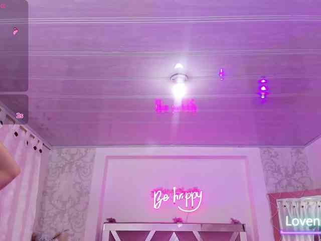 Isabela-tay Live Webcam on BongaCams