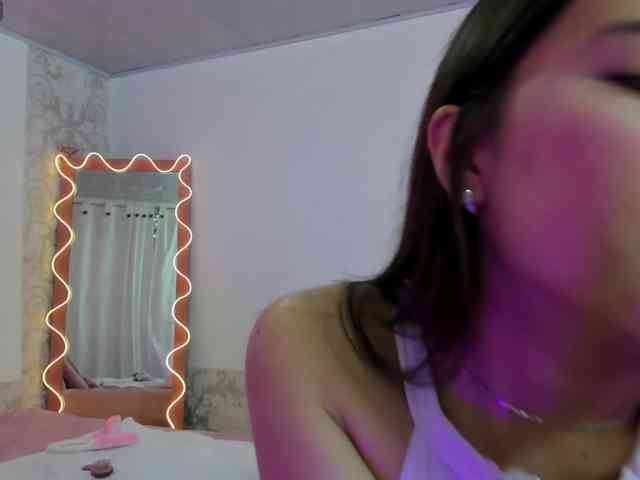 Isabela-tay Isabela-tay