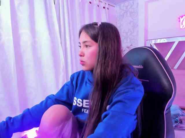 Isabela-tay Isabela-tay