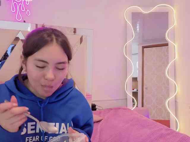 Isabela-tay Isabela-tay