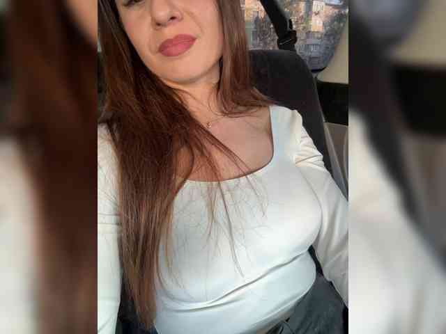 PerLLina Live Webcam on BongaCams