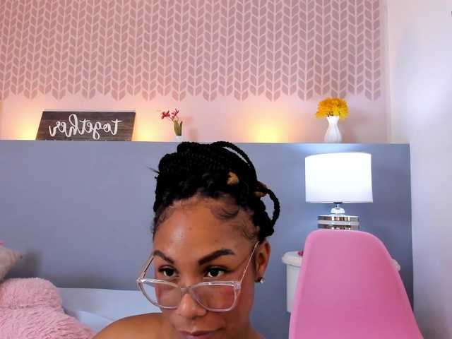 ErikaMoore's BongaCams show and profile