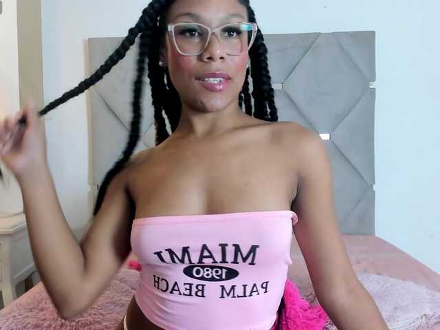 ErikaMoore's BongaCams show and profile