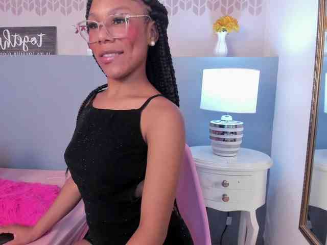 ErikaMoore ErikaMoore