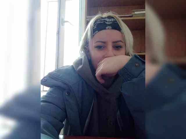 St171 Live Webcam on BongaCams