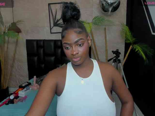 alana-bonny Live Webcam on BongaCams