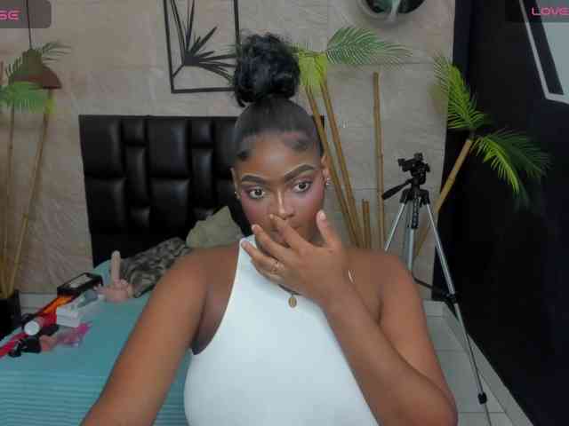 alana-bonny Live Webcam on BongaCams