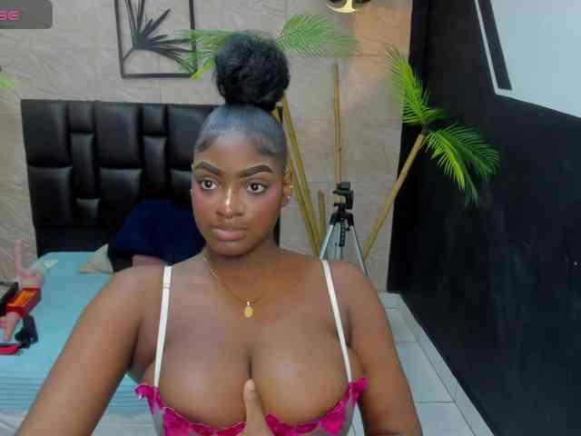 alana-bonny Live Webcam on BongaCams