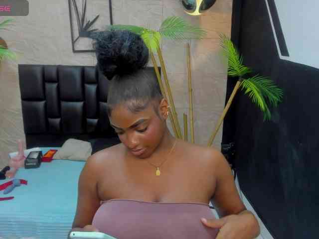 alana-bonny Live Webcam on BongaCams