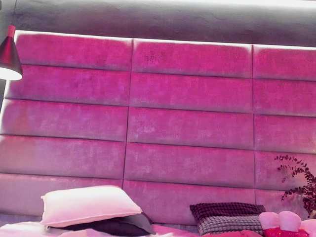 MeganMonroee's BongaCams show and profile