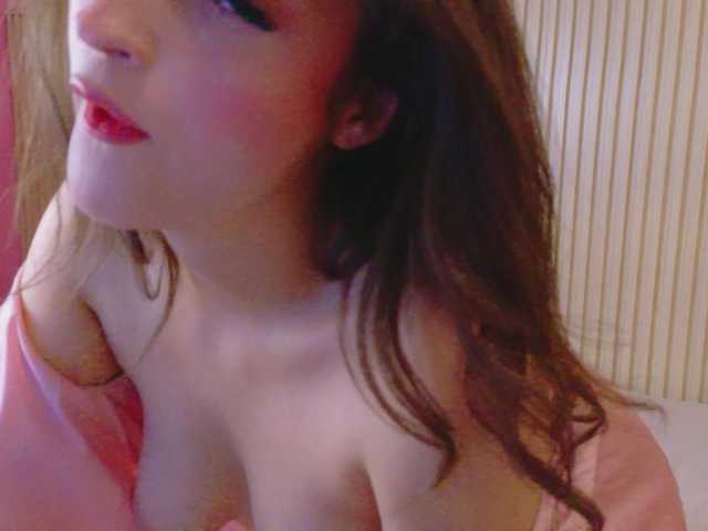  MeganMonroee chat room