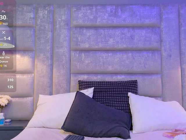 MeganMonroee's BongaCams show and profile