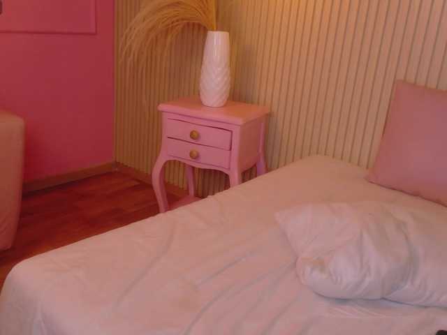  MeganMonroee chat room