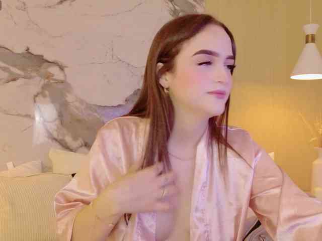 MeganMonroee MeganMonroee