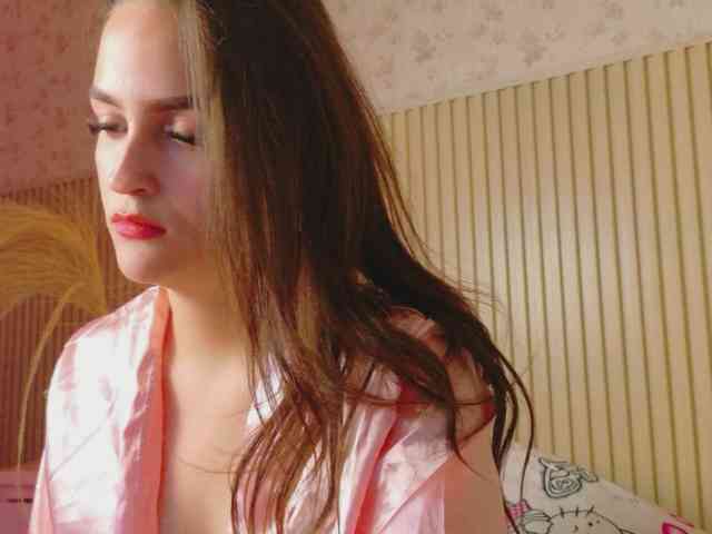 MeganMonroee MeganMonroee