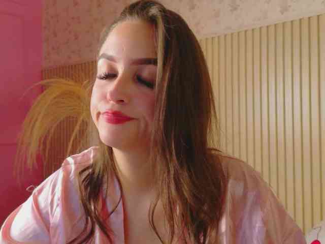 MeganMonroee MeganMonroee