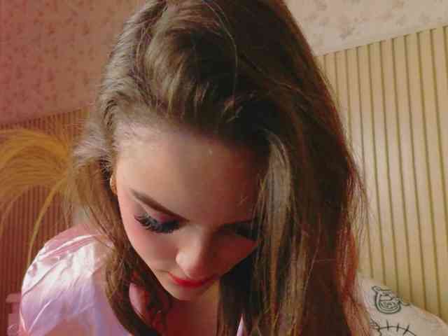 MeganMonroee MeganMonroee