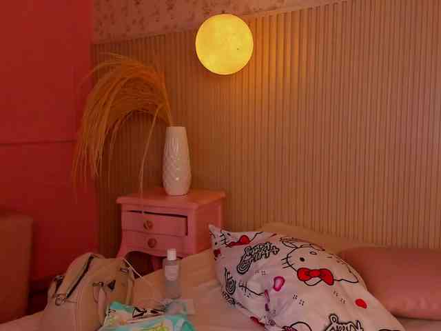 MeganMonroee MeganMonroee