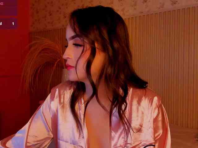 MeganMonroee MeganMonroee